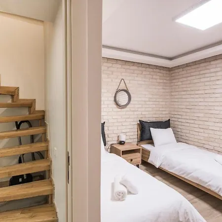Modern 2 Bedroom Duplex With Garden In Cihangir Apartment Istanbul